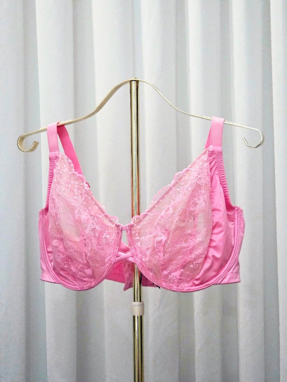 Torrid Pink Lace Balconette Underwire Bra 42DDD Like New